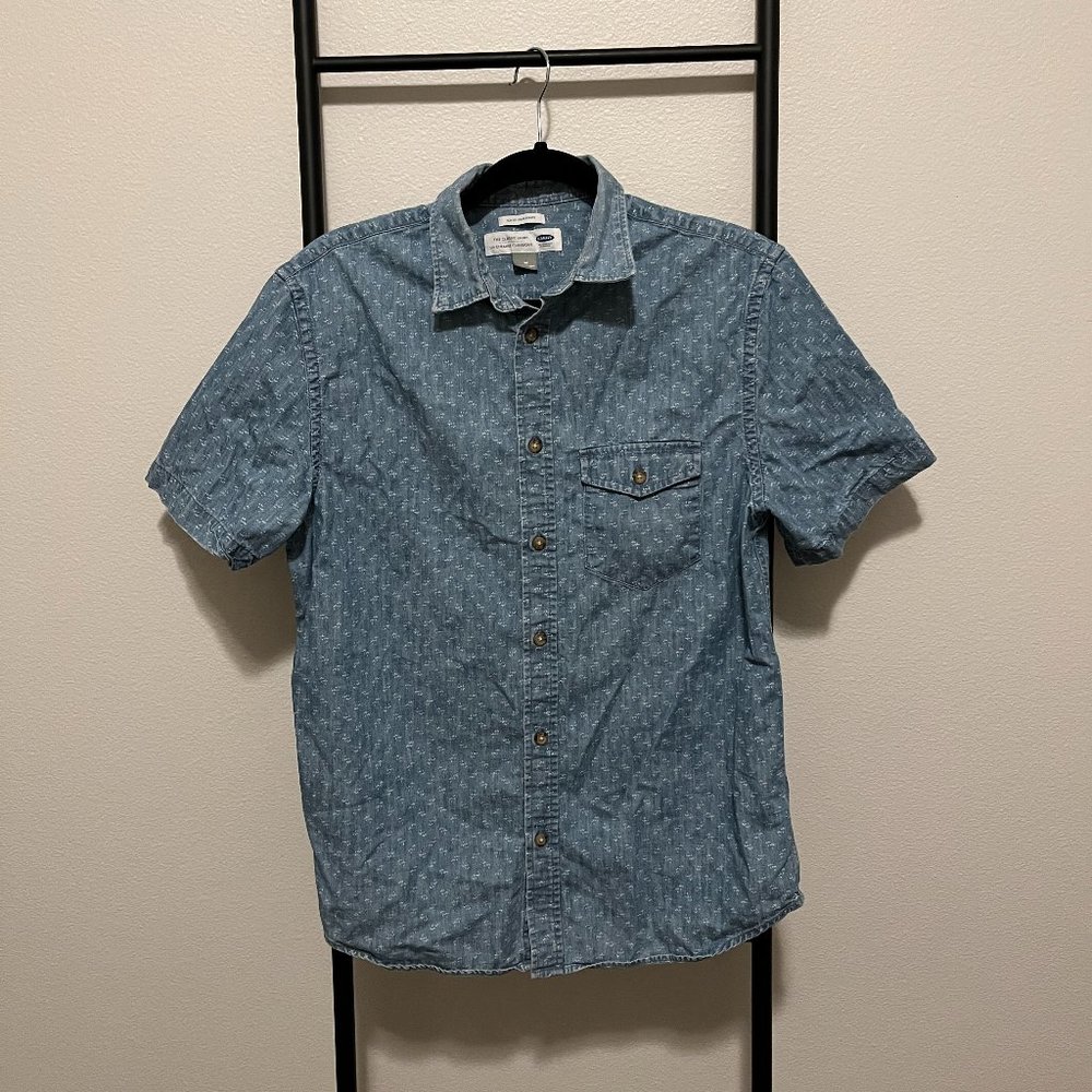 Old Navy men's short sleeve chambray short sleeve button down